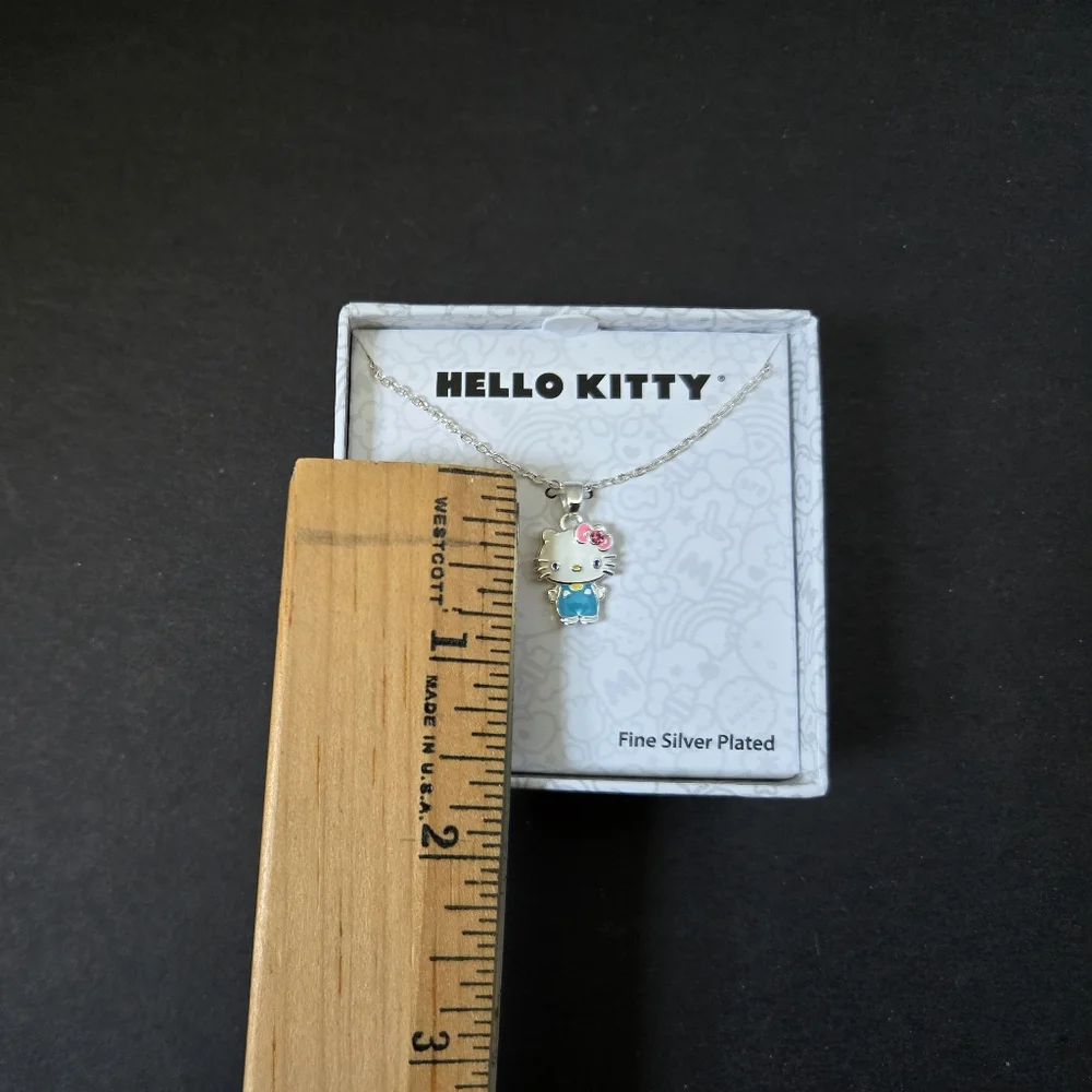 Hello Kitty Sanrio Pendant with Chain